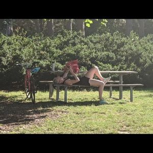 Meet your Posher, Laura